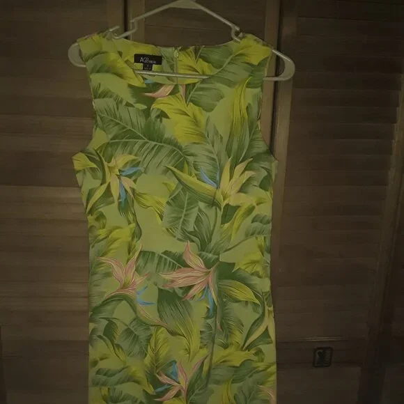 Lot- AGB SZ 8 Tropical Scoop Neck Fitted Short Dress + Open Weave Shrug Vacay ! - Picture 2 of 5